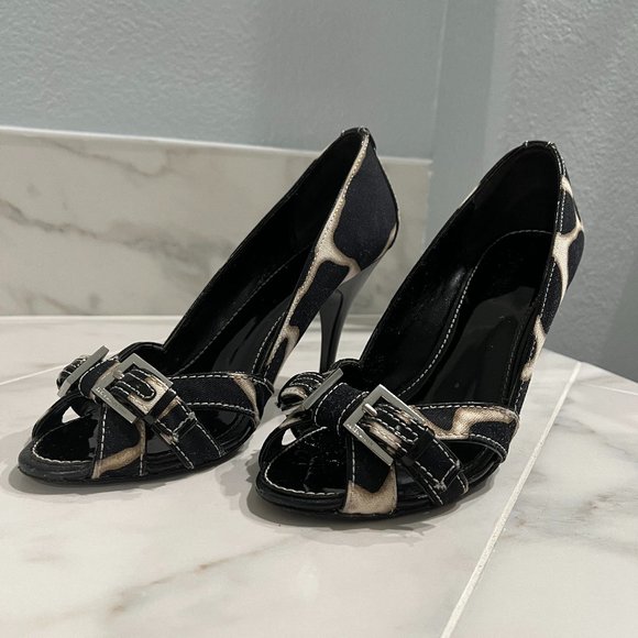 Shoes - Picture 3 of 5